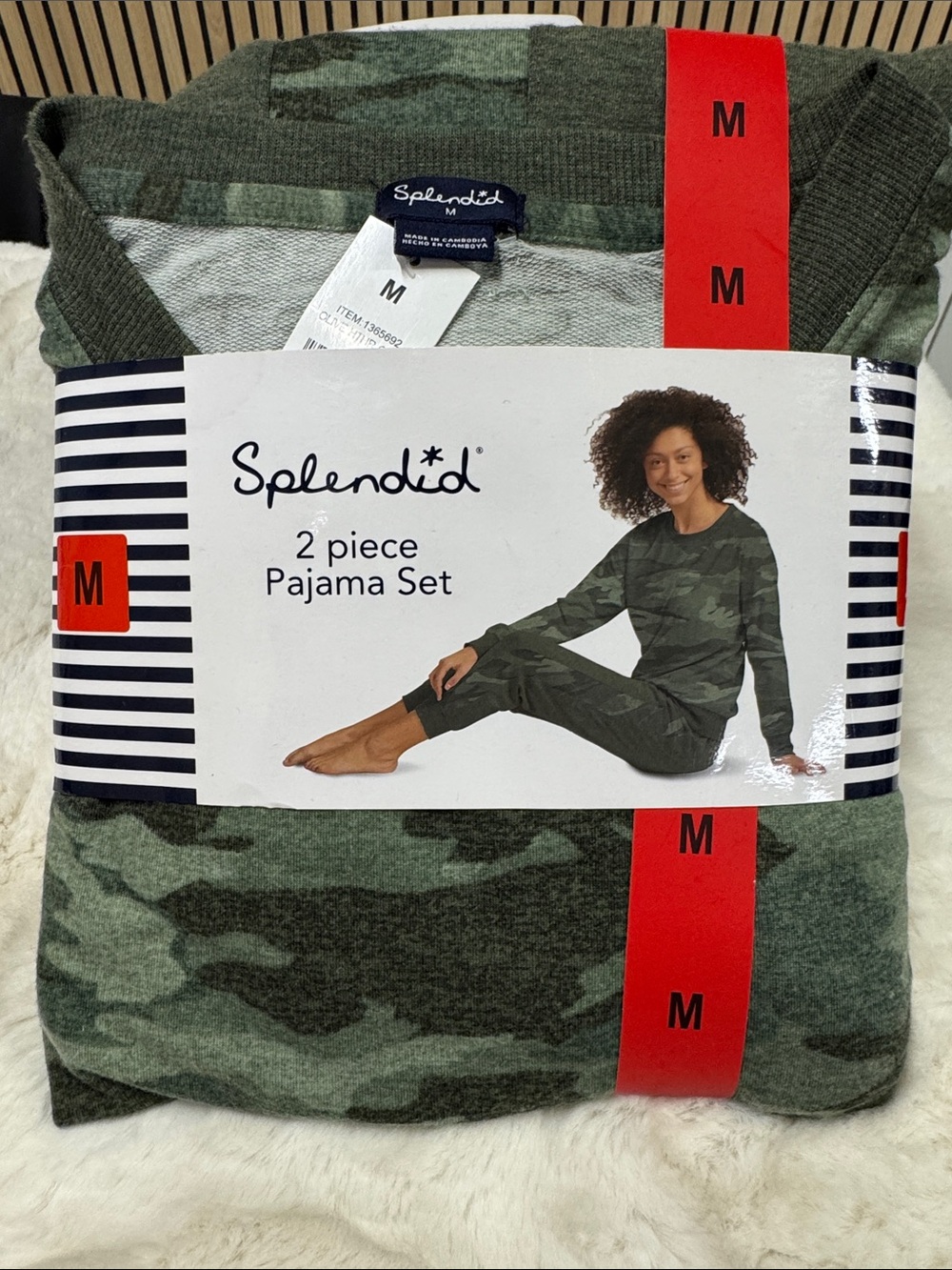 Splendid Green Camo Women's 2-Piece Pajama Set